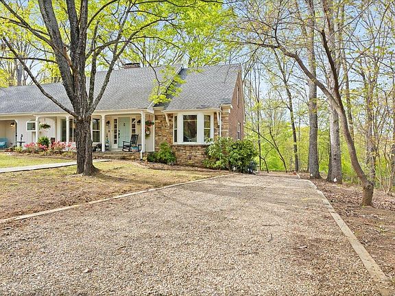4th image of 5011 Hunting Hills Dr