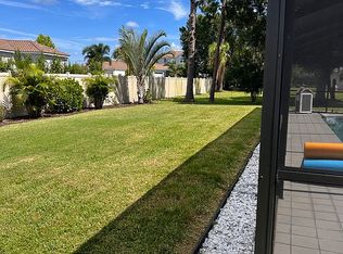 1934 E Leewynn Dr, Sarasota, FL 34240