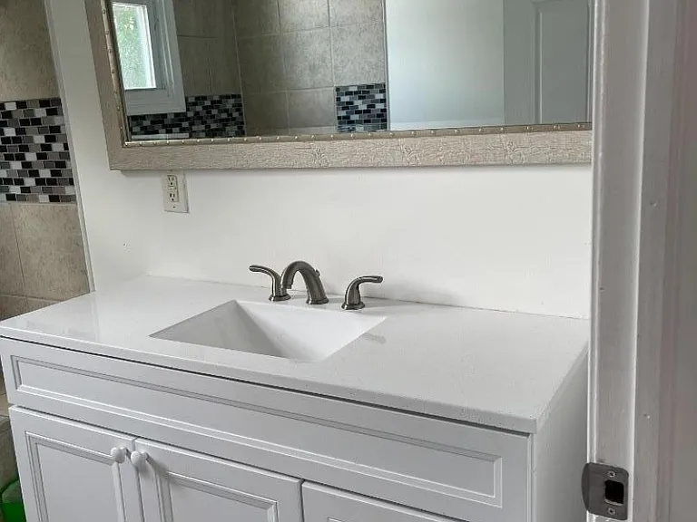826 E Curtis St #2 — Photo 8