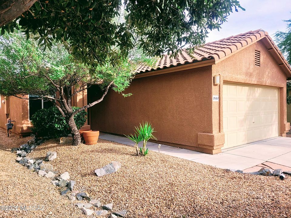 1st image of 18465 S Copper Basin Dr