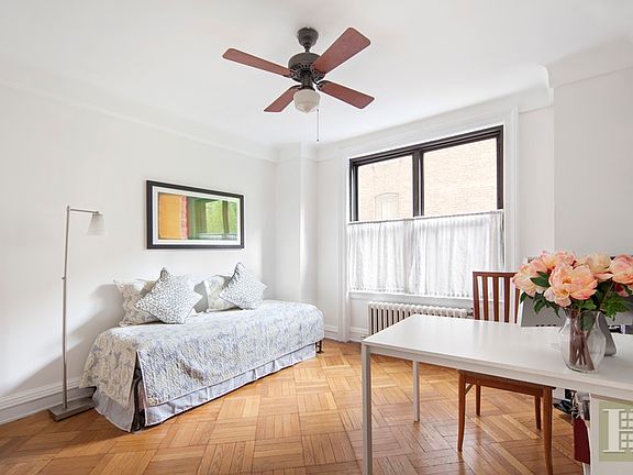 4th image of 890 W End Ave APT 1G