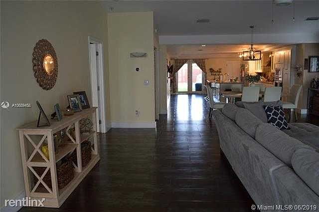 1st image of 7812 Grand Canal Dr