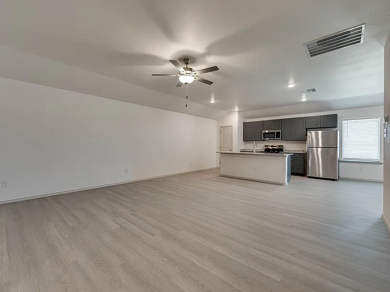 8210 E County Road 111 — Photo 4
