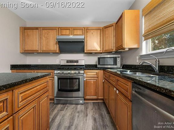 4th image of 4324 Cloverlane Dr