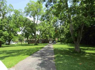 32821 Carrier Dr, Lillian, AL 36549
