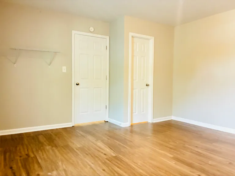 407 Gardner St — Photo 13