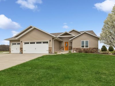 25440 Wild Rose Ct, Nevada, IA, 50201