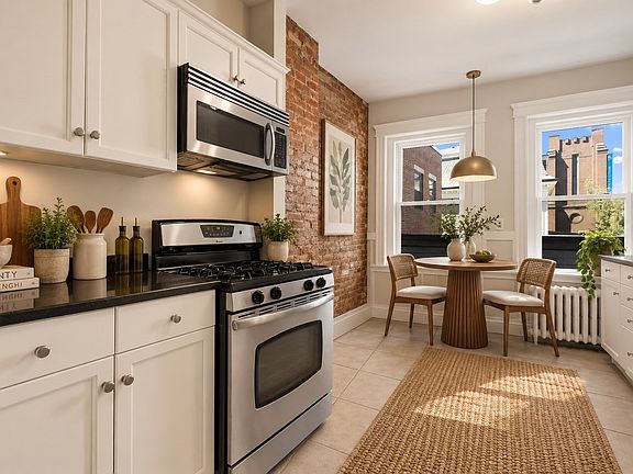 3rd image of 17 Green St #2