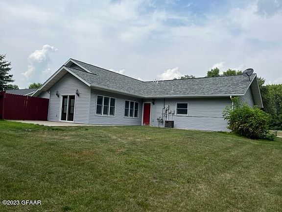 3rd image of 509 Bjornson Dr