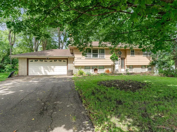 15756 Marystown Rd, Shakopee, MN 55379