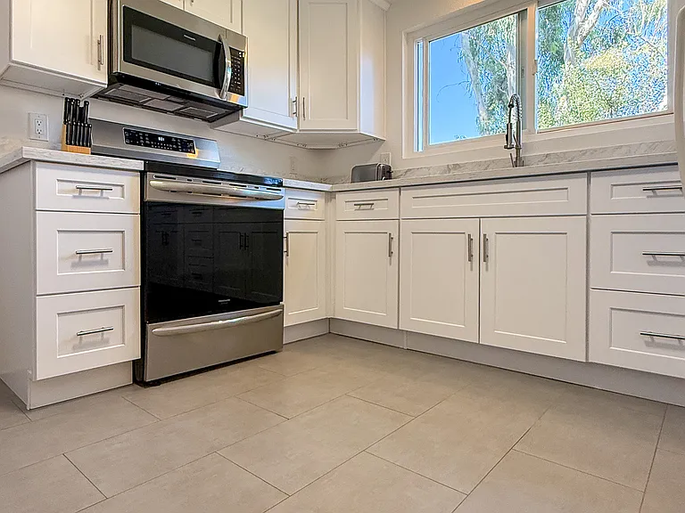 6255 1/2 Saylin Ln — Photo 18
