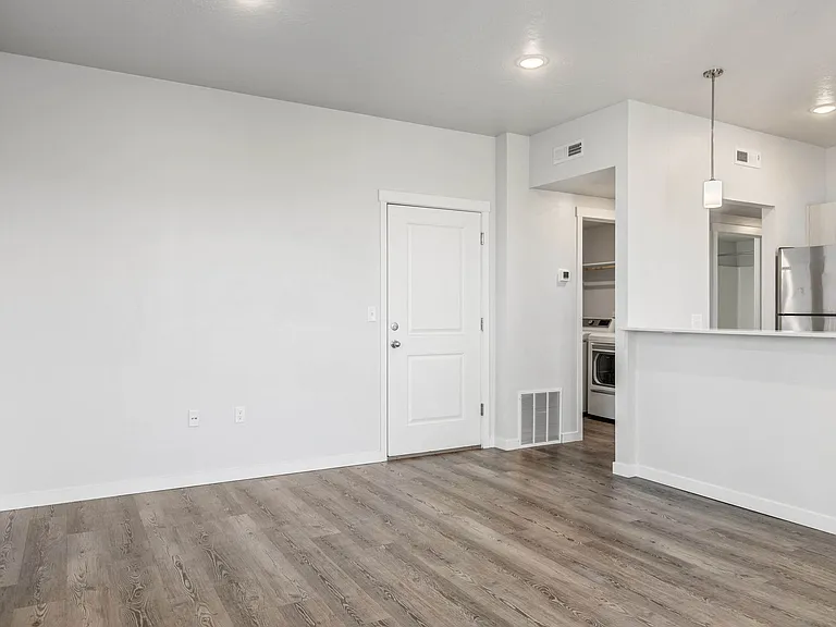 Northview Apartment Homes — Photo 33