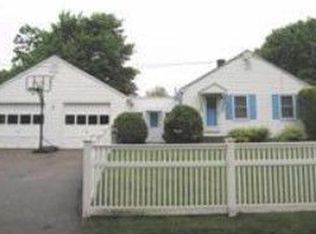 2 Bennett St, Natick, MA 01760