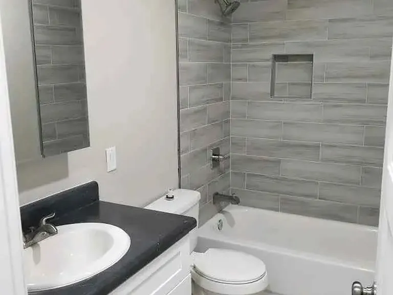 E Peppertree Ave — Photo 3
