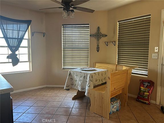 2nd image of 1301 W Willow Ave