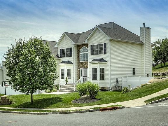 3rd image of 3019 Molly Pitcher Dr