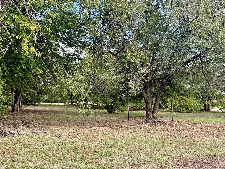 2nd image of 502 N 3rd St Lot 7-11