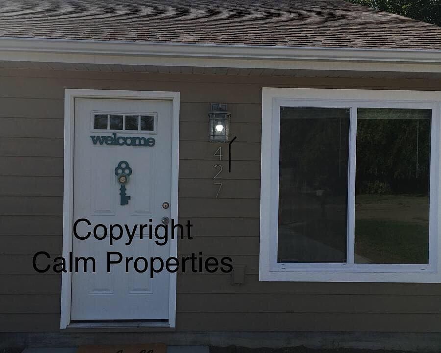 1st image of 427 Hazel Ct