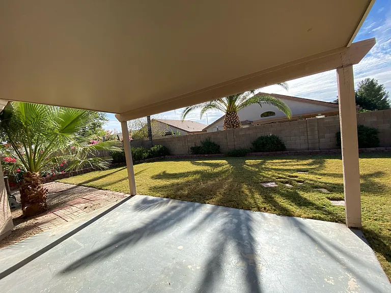 2233 E Rawhide St — Photo 11