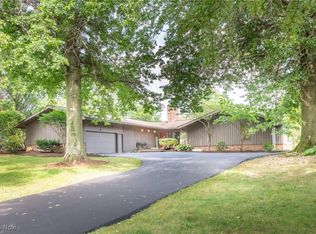 845 Brandon Cir, Aurora, OH 44202