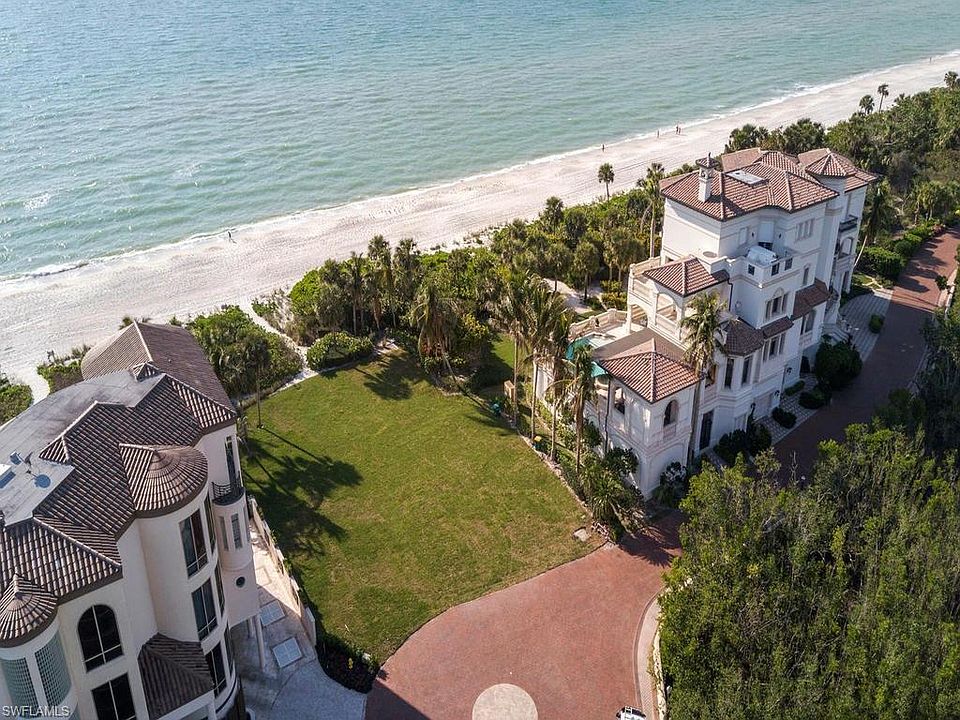 2nd image of 7409 Bay Colony Dr