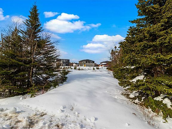 3rd image of 10 Roblin Place