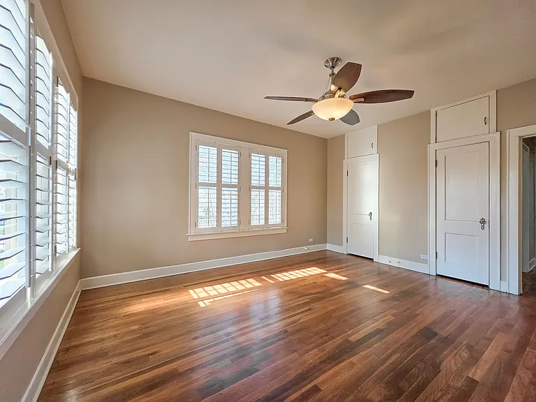 3901 Red River St — Photo 6