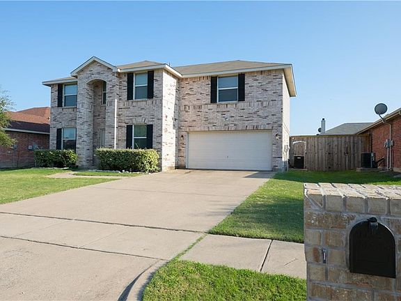 2nd image of 2027 Crosbyton Ln