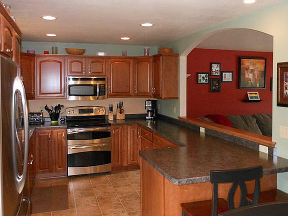 3rd image of 2305 Imperial Ln