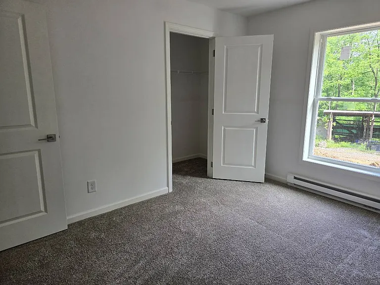 41 Hull Dr — Photo 4