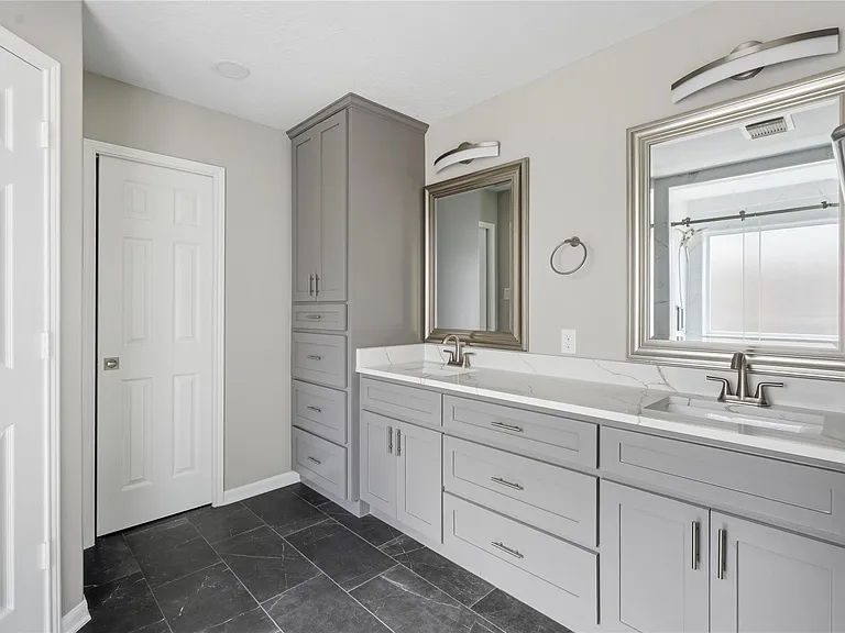 2605 Los Alamos Cir — Photo 11