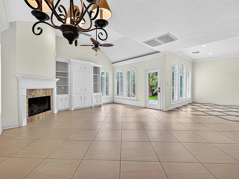 1803 Cottage Landing Ln — Photo 13
