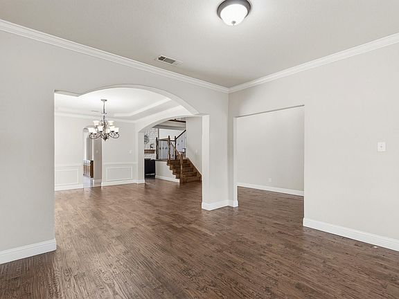 5th image of 357 Spring Meadow Dr