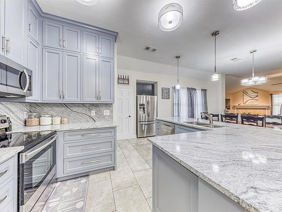5th image of 9237 Conestoga Dr