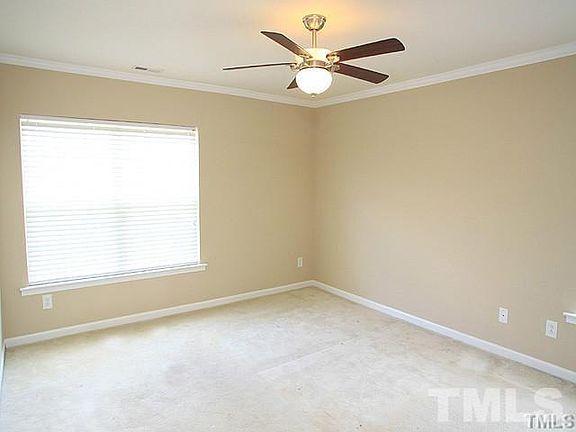 4th image of 229 Milpass Dr