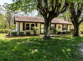170 Poplar Grove Ln SE, Gainesboro, TN 38562