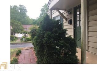 1366 Old Coach Rd SW, Marietta, GA 30008