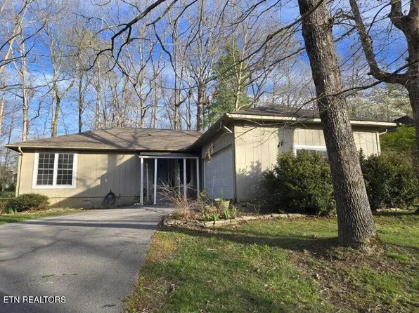 124 Lakeshire Dr, Fairfield Glade, TN 38558