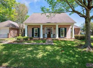 12351 N Lakeview Dr, Baton Rouge, LA 70810