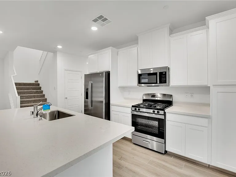 600 N Carriage Hill Dr #1146 — Photo 9
