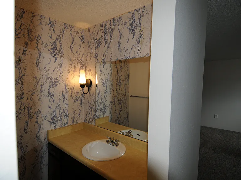 10516 W 7th Ave — Photo 6