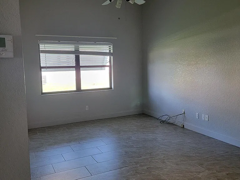 2496 N Orangewood St — Photo 8