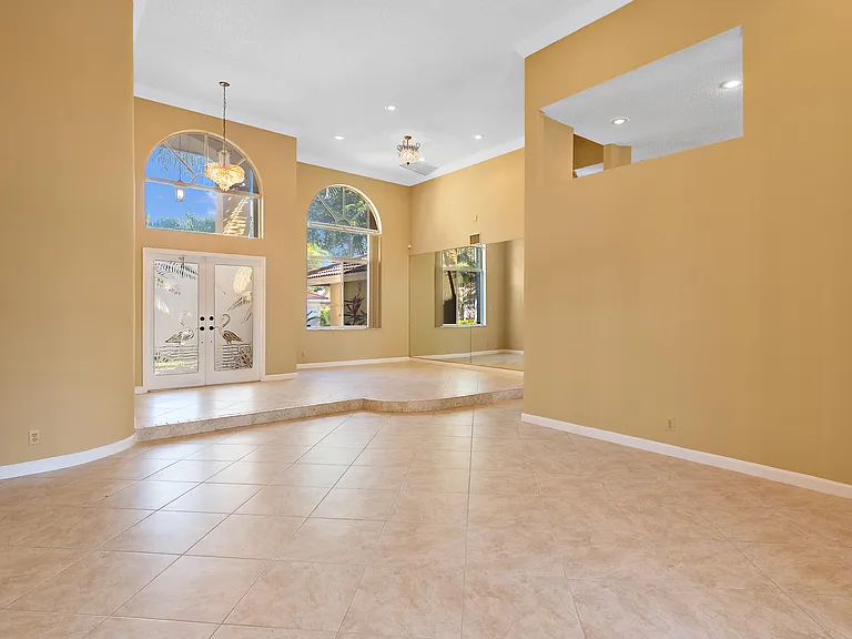 6051 NW 60th Ave — Photo 34
