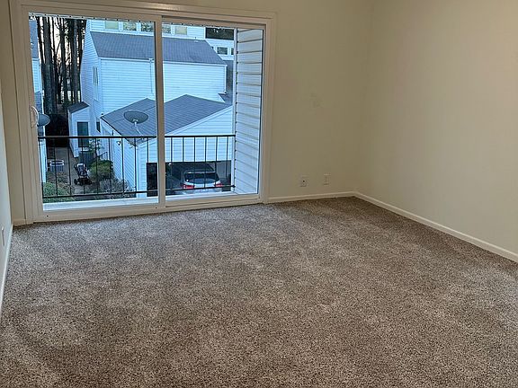 4th image of 1420 Accomac Pl #21