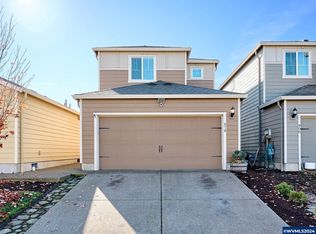 878 S View Dr, Molalla, OR 97038