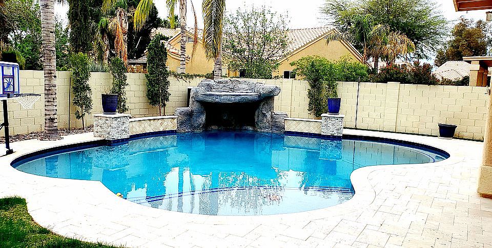 1st image of 3102 S Pennington Dr