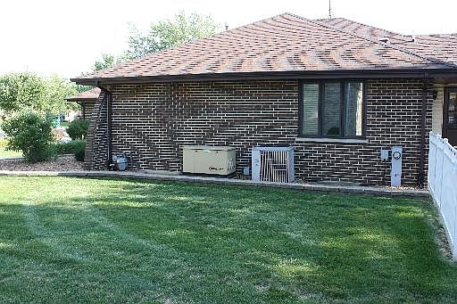 5th image of 15534 Badger Ln