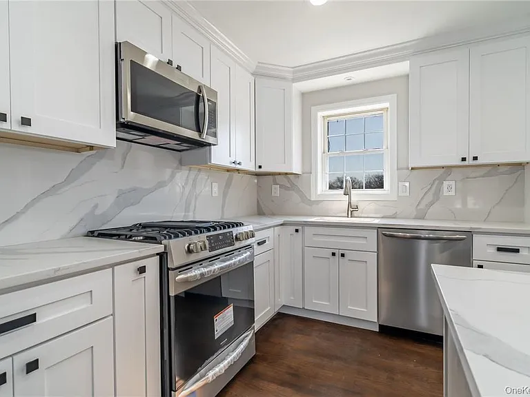 35 Harrison Ave — Photo 9