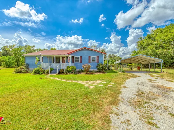 181 Lucky Ln, Keatchie, LA 71046
