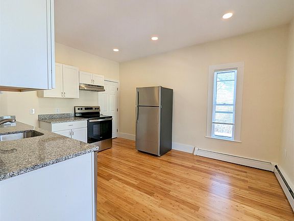 2nd image of 19 Cameron Ave #R